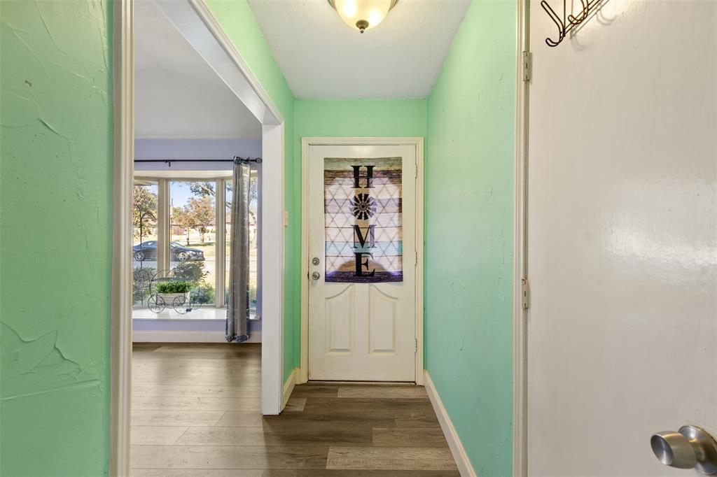 1924 Robin Meadow Drive