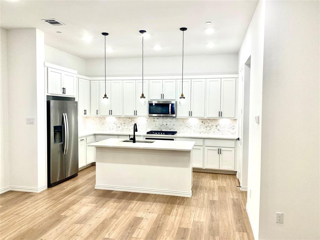 Lexington Estates Ph 1 - Residential Lease