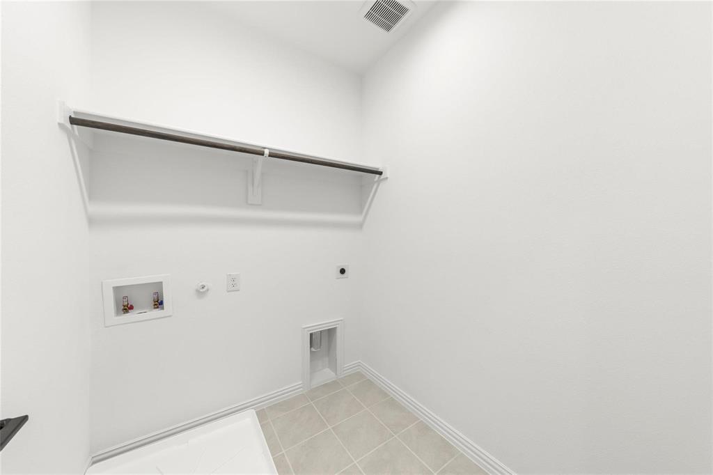 Lexington Estates Ph 1 - Residential Lease