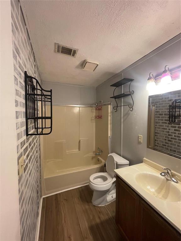 Meadowlark Add - Residential Lease