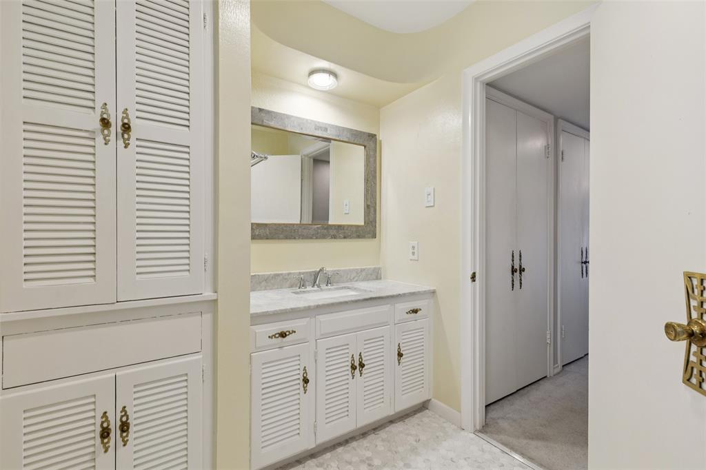 Park Carillon Condo - Residential