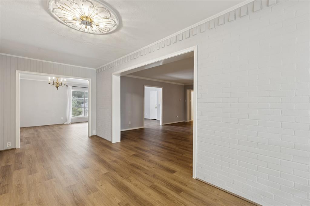 Park Carillon Condo - Residential