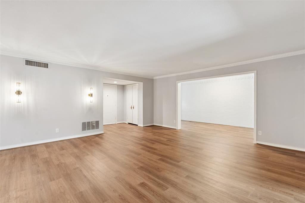 Park Carillon Condo - Residential