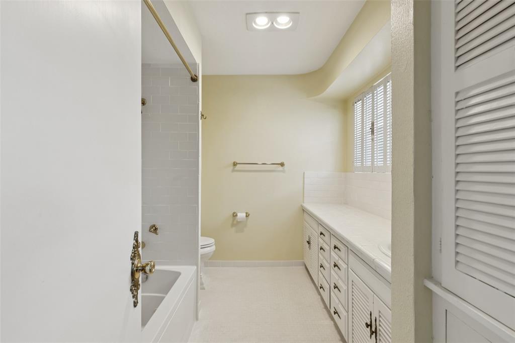 Park Carillon Condo - Residential