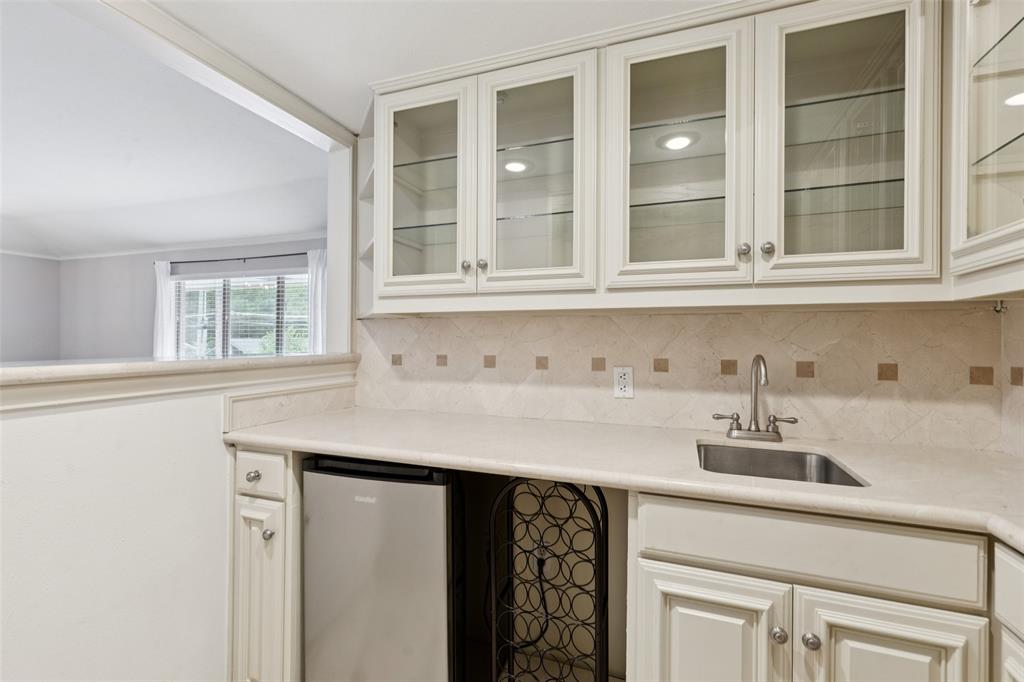 Park Carillon Condo - Residential