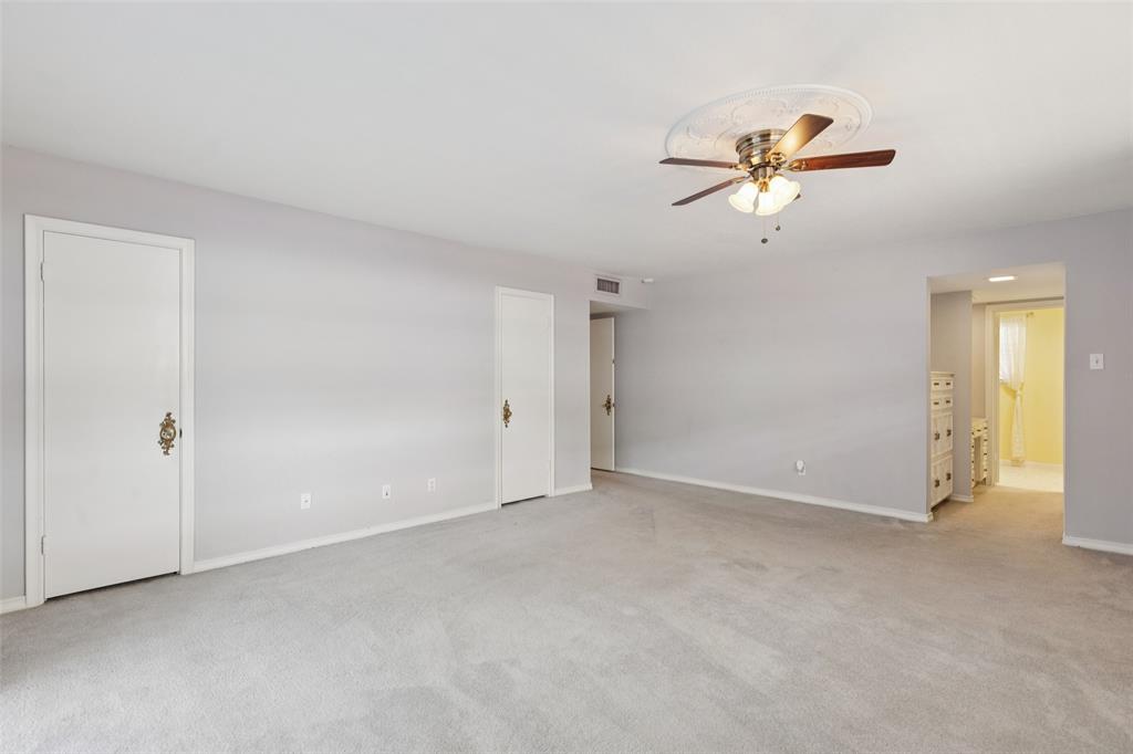 Park Carillon Condo - Residential