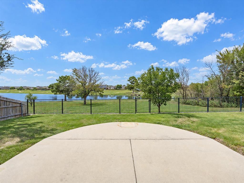 909 Longhorn Drive