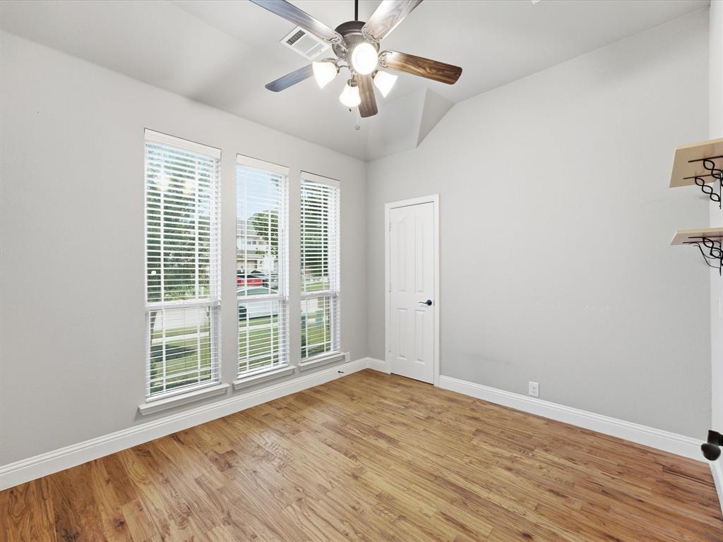 909 Longhorn Drive