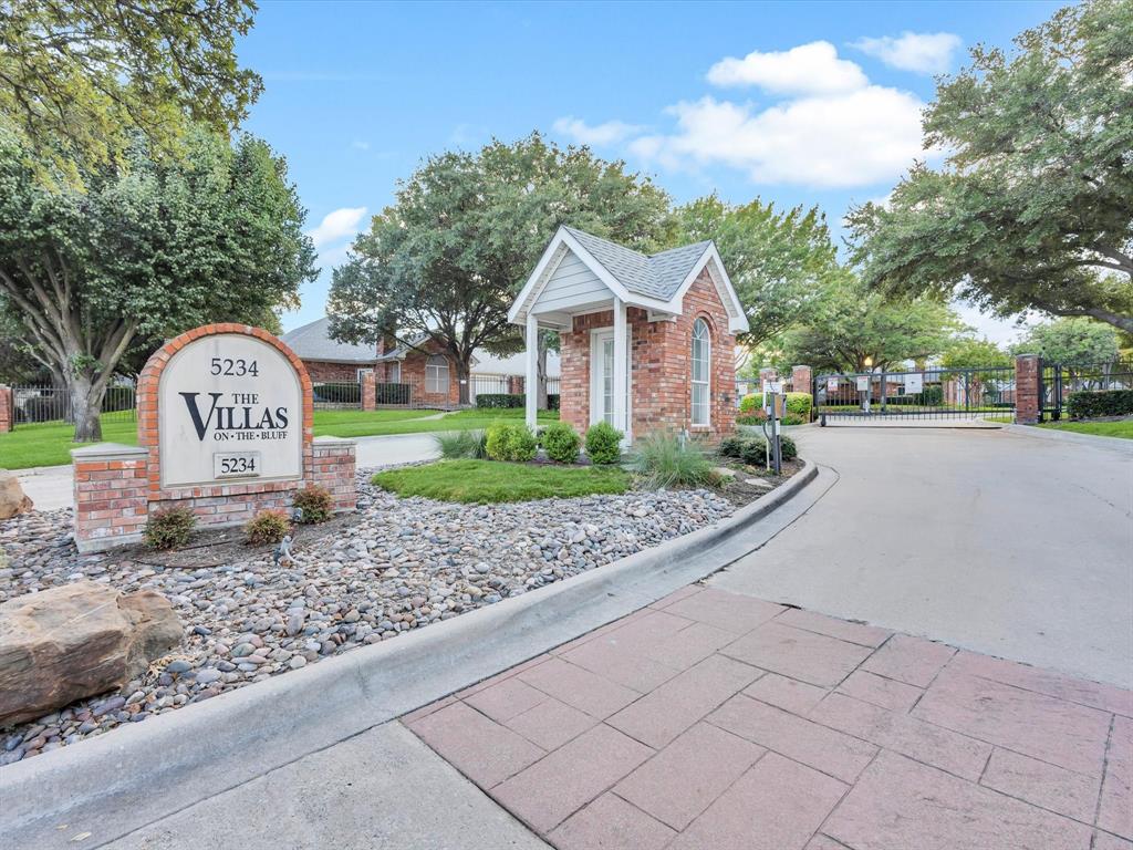 Villas On The Bluff Condo - Residential