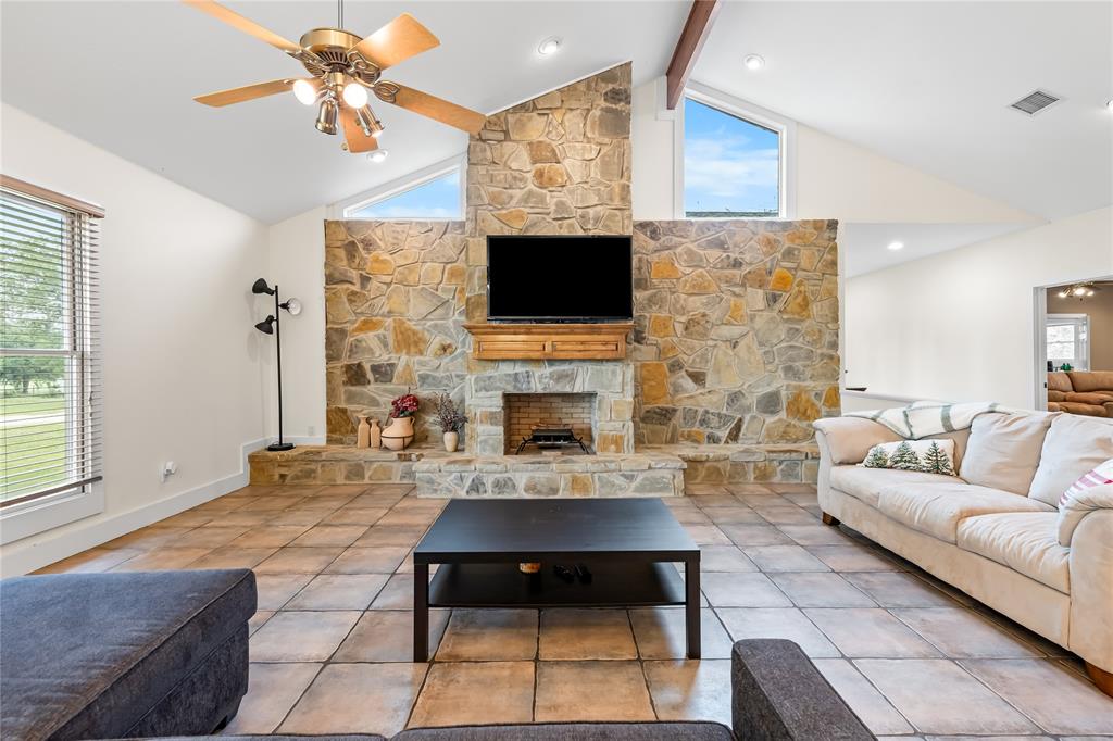 A-361 WC HALLMARK 2.0000 ACRES - Residential