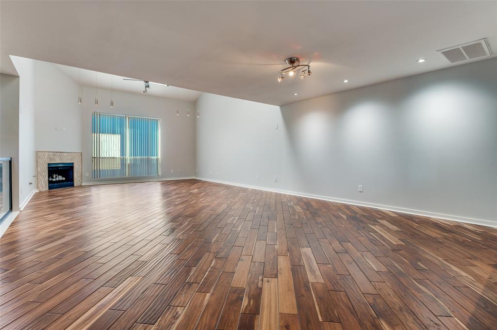 Knight Street Twnhms - Residential