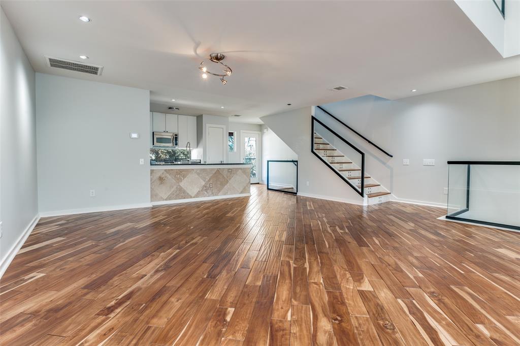 Knight Street Twnhms - Residential