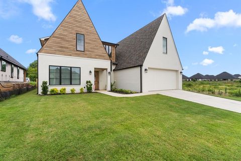 Photo of 3143 Club Drive, Tyler, TX 75703 (MLS # 21196546)