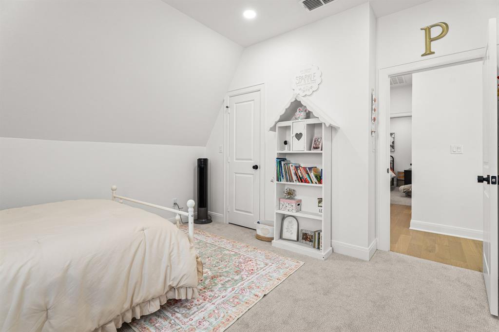 Oak Creek - Residential