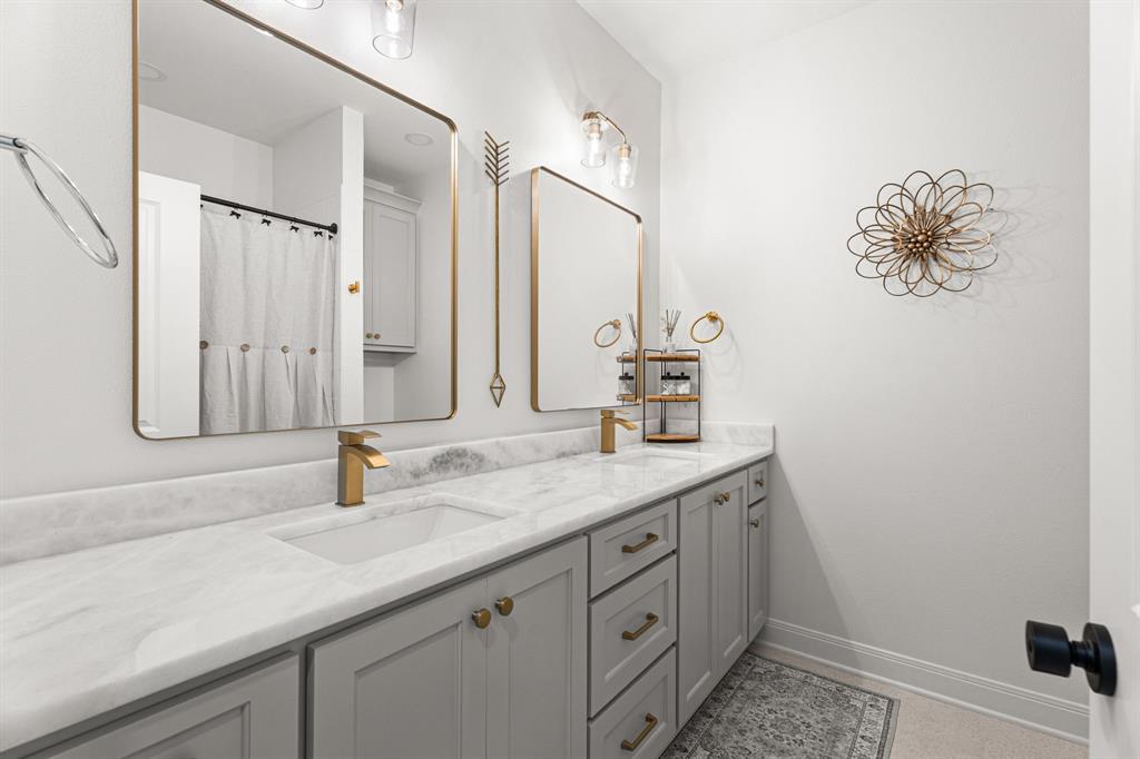 Oak Creek - Residential