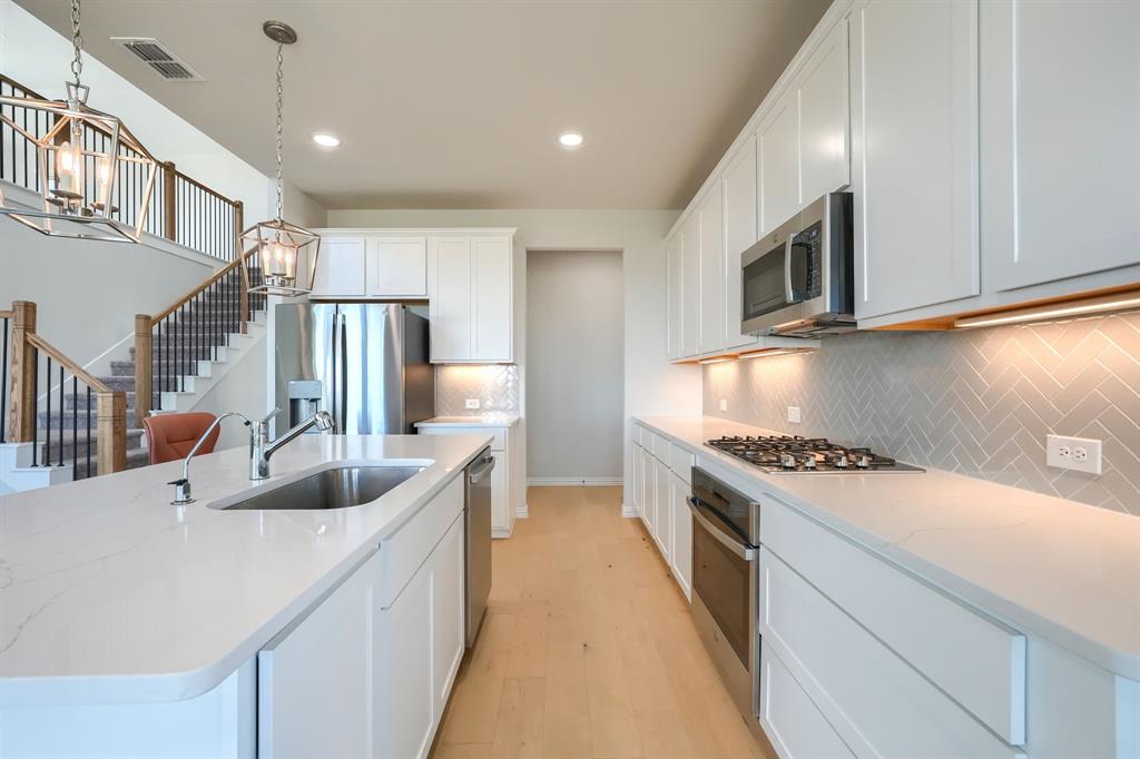 Lilyana Ph 7 - Residential