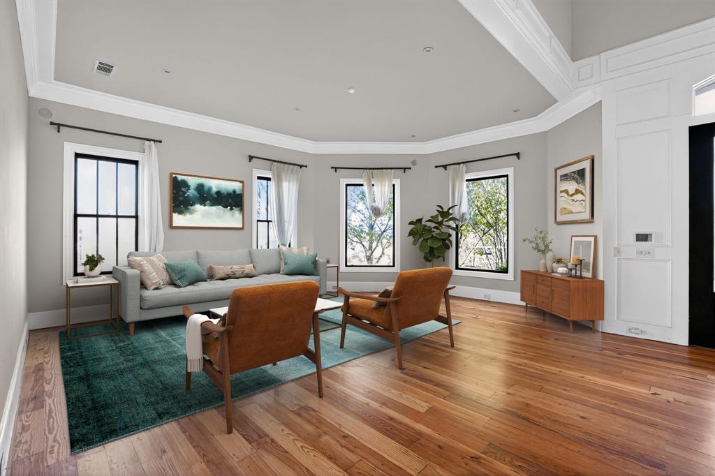 2422 Creekwood Drive