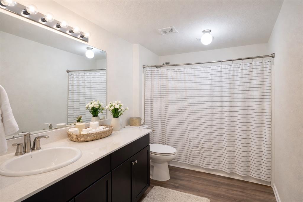 Villas Prairie Crk Add - Residential