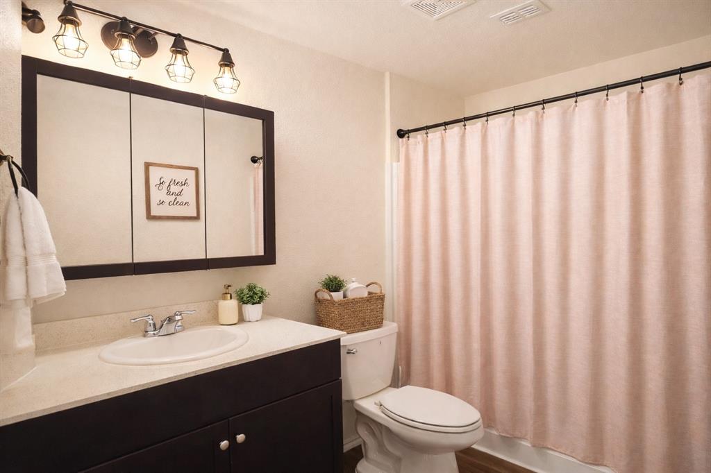 Villas Prairie Crk Add - Residential