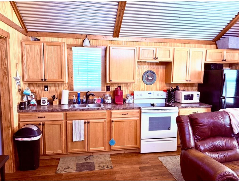 ABST: J D JAMESO N - ABST 294 - Land