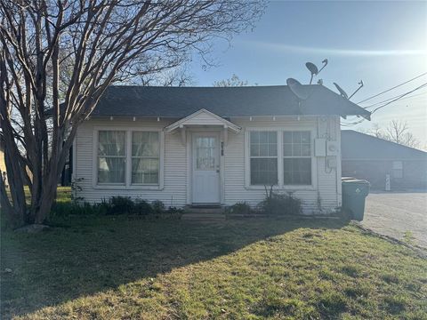 467 N Paddock Street Stephenville TX 76401