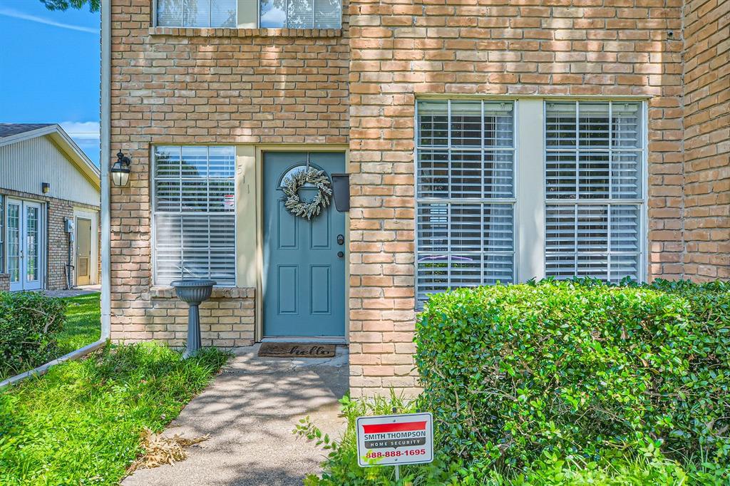 Woodhaven Twnhs Rev - Residential