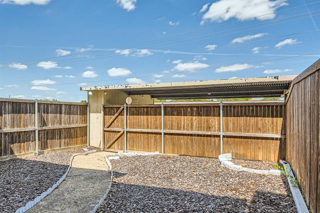 Woodhaven Twnhs Rev - Residential