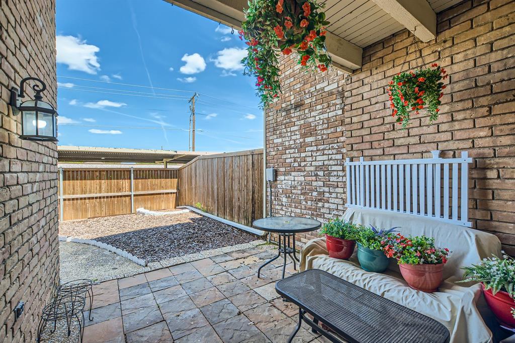 Woodhaven Twnhs Rev - Residential