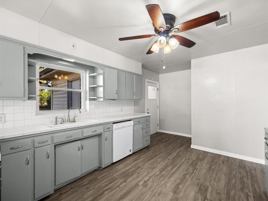 O T Ennis - Residential