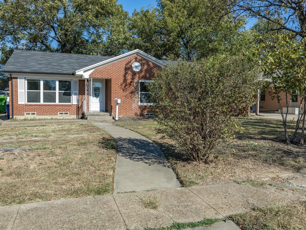 206 E Belknap Street