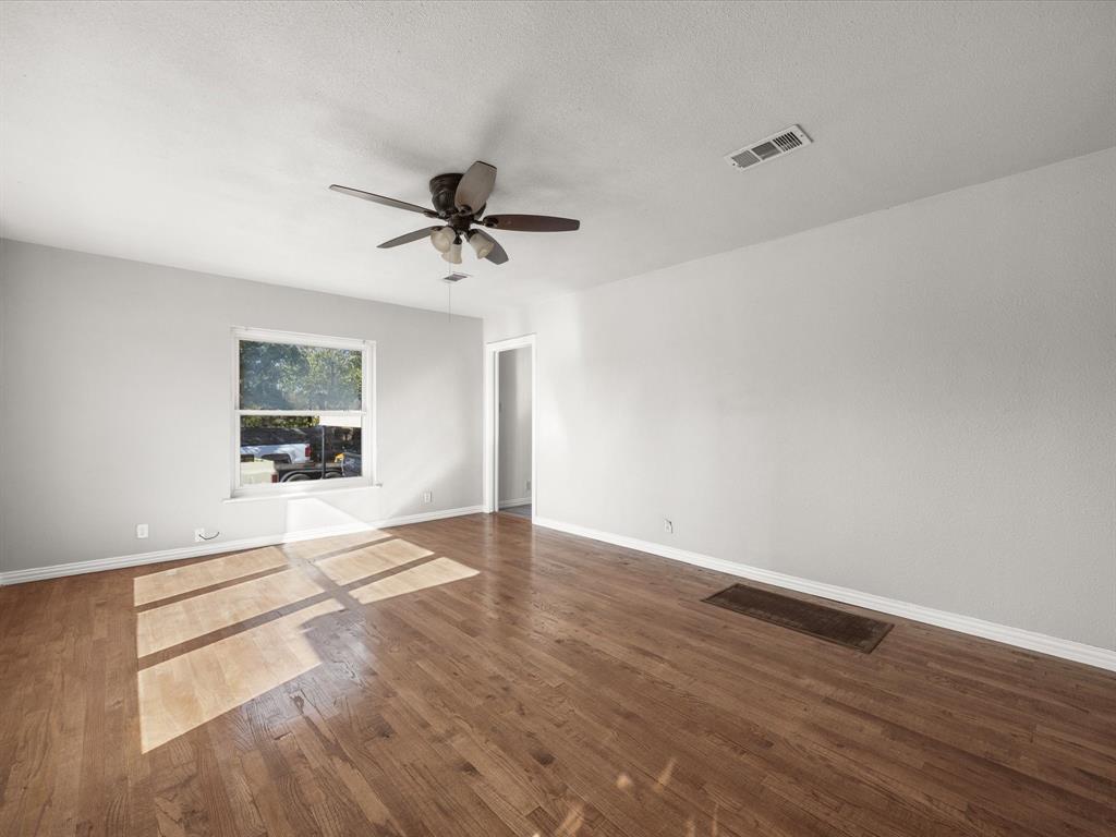 206 E Belknap Street