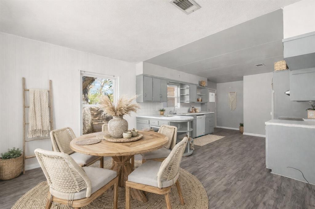 O T Ennis - Residential