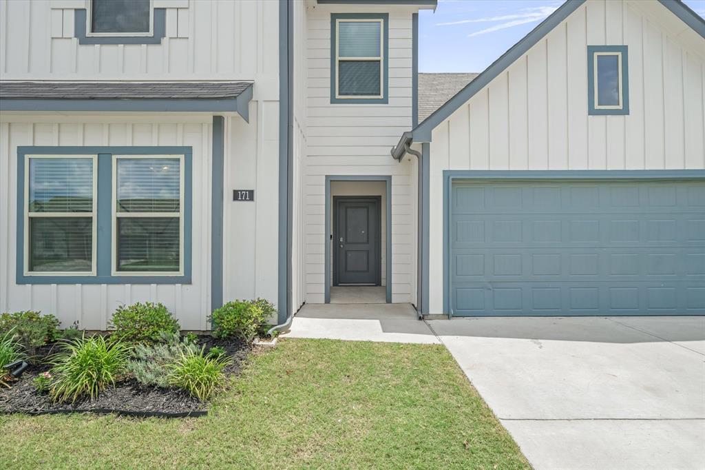 171 Hunters Way