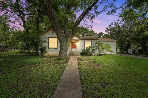 414 S Broadway Street Bells TX 75414