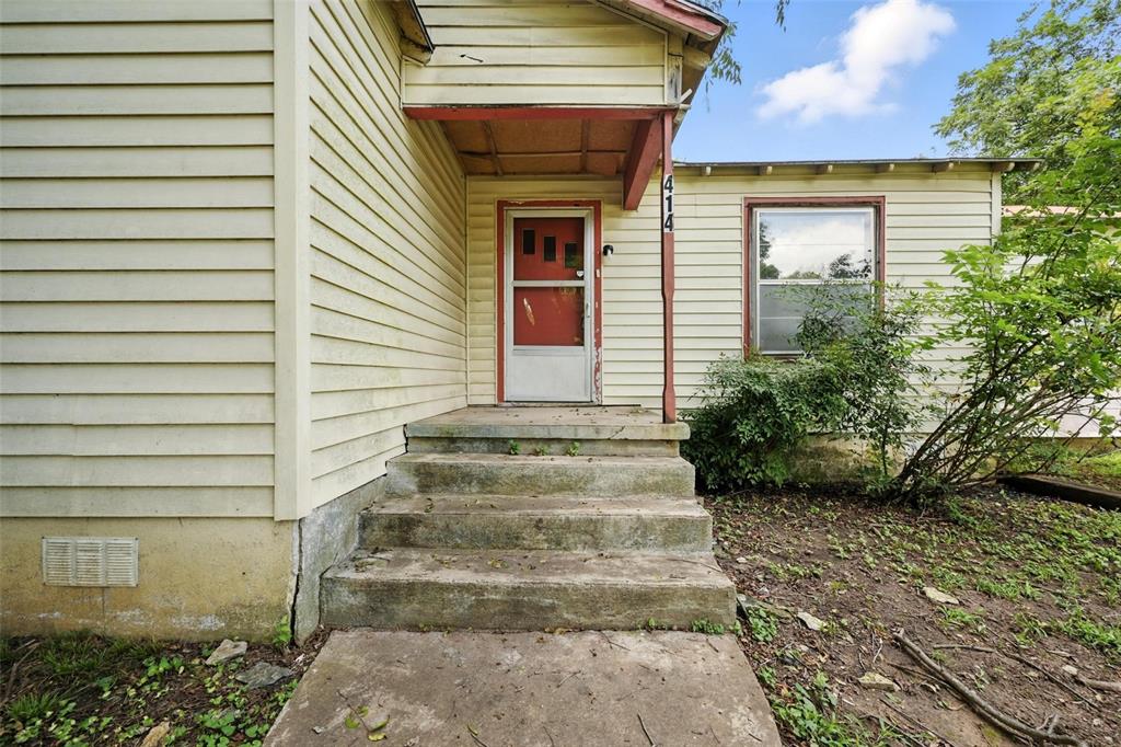 414 S Broadway Street