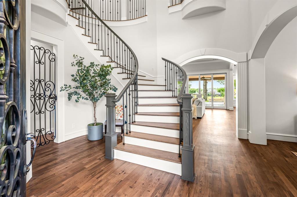 4 Heatherstone Court