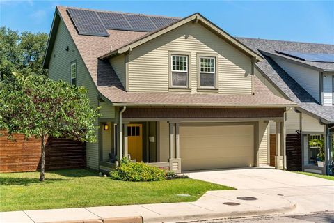 807 N Van Buren Avenue Dallas TX 75208