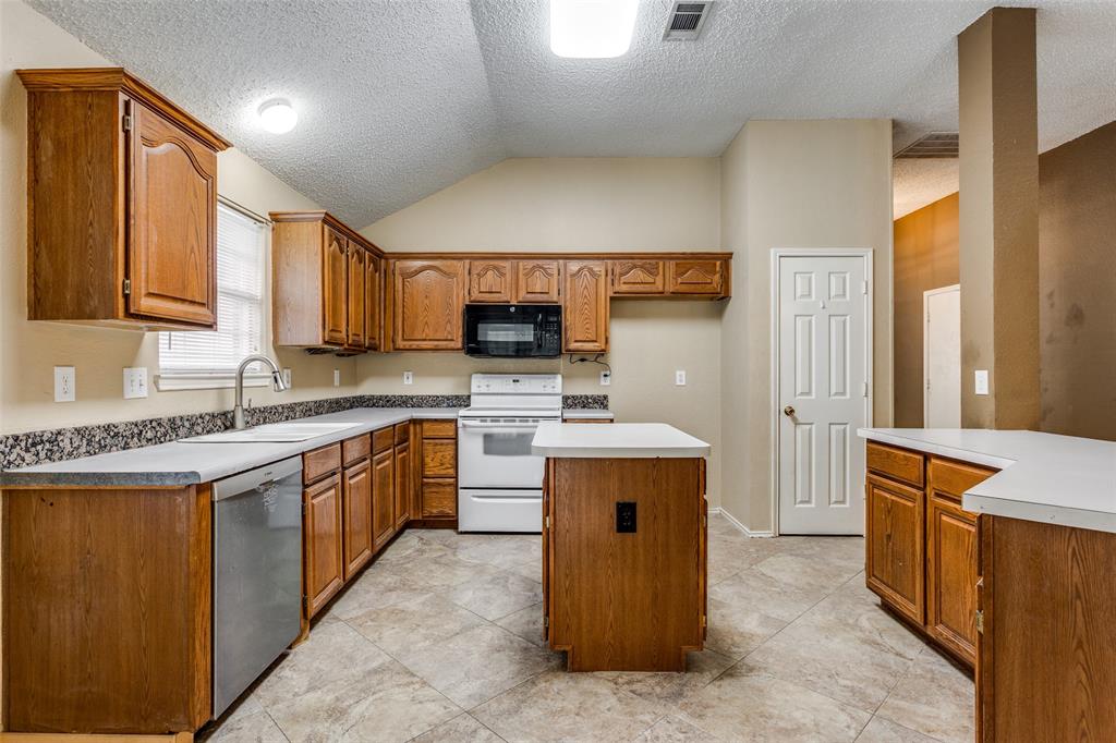 1526 Cross Courts Drive