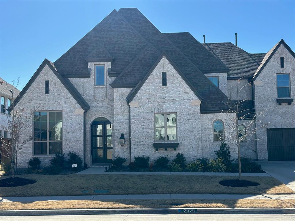 2325 Miranda Lane