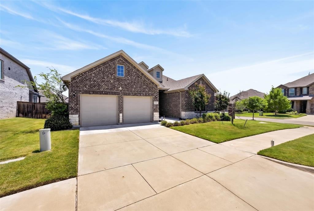 7223 Fallen Crest Lane