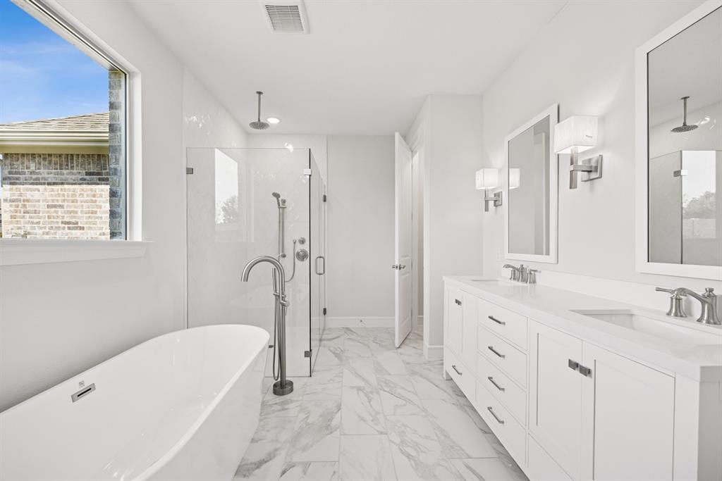 Lincoln Pointe - Residential