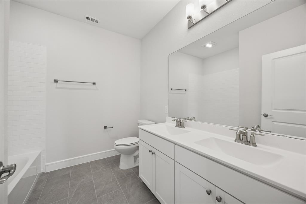 Lincoln Pointe - Residential