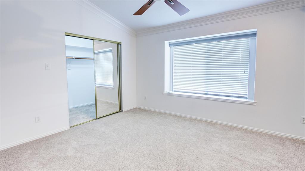 Chateaux Of Allen Twnhms The - Residential