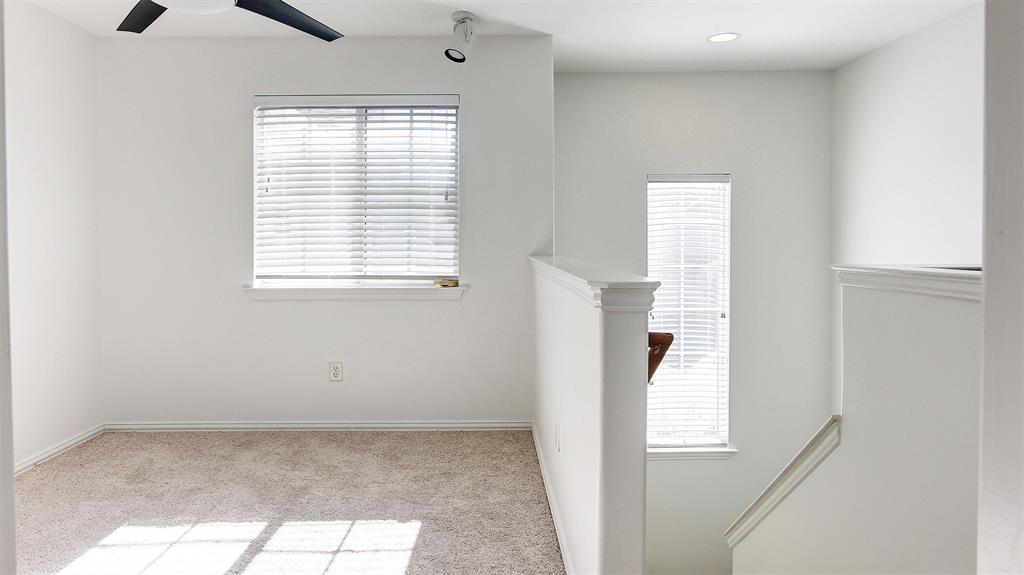 Chateaux Of Allen Twnhms The - Residential