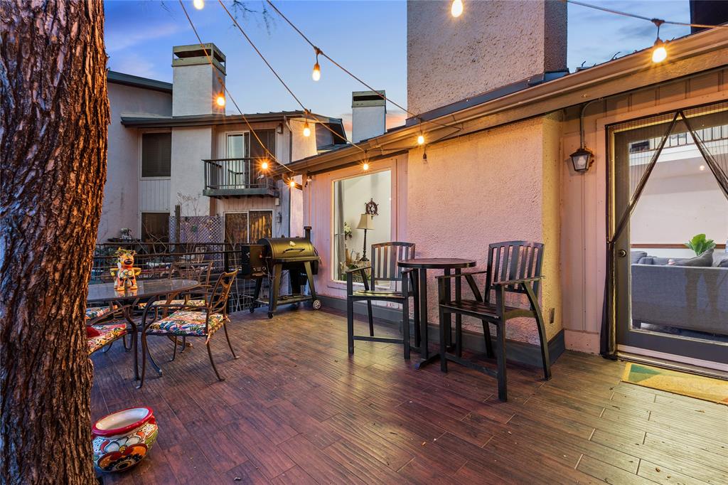 Chart House Condo The - Residential