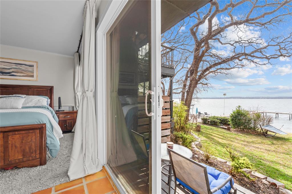 Chart House Condo The - Residential