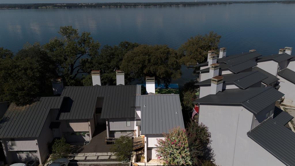 Chart House Condo The - Residential