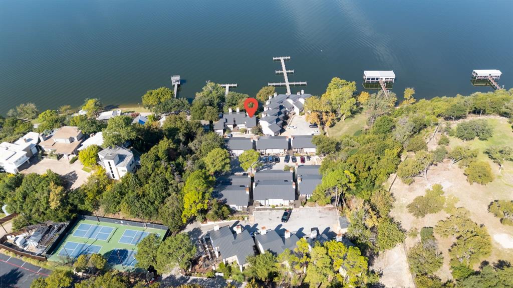 Chart House Condo The - Residential