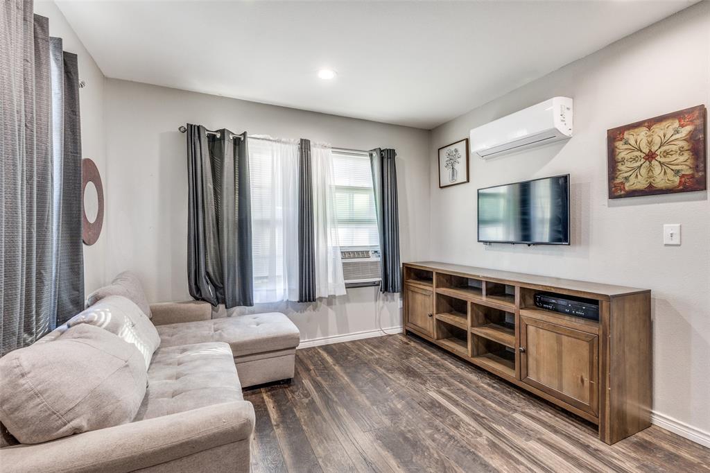 Twin Lakes - Residential