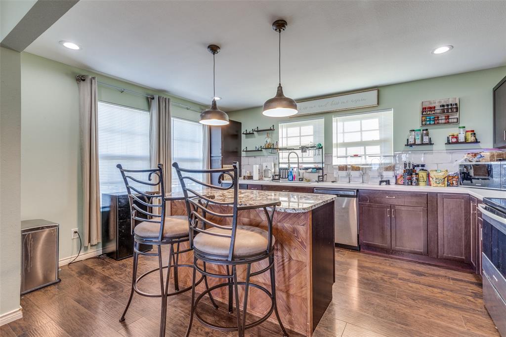 Twin Lakes - Residential